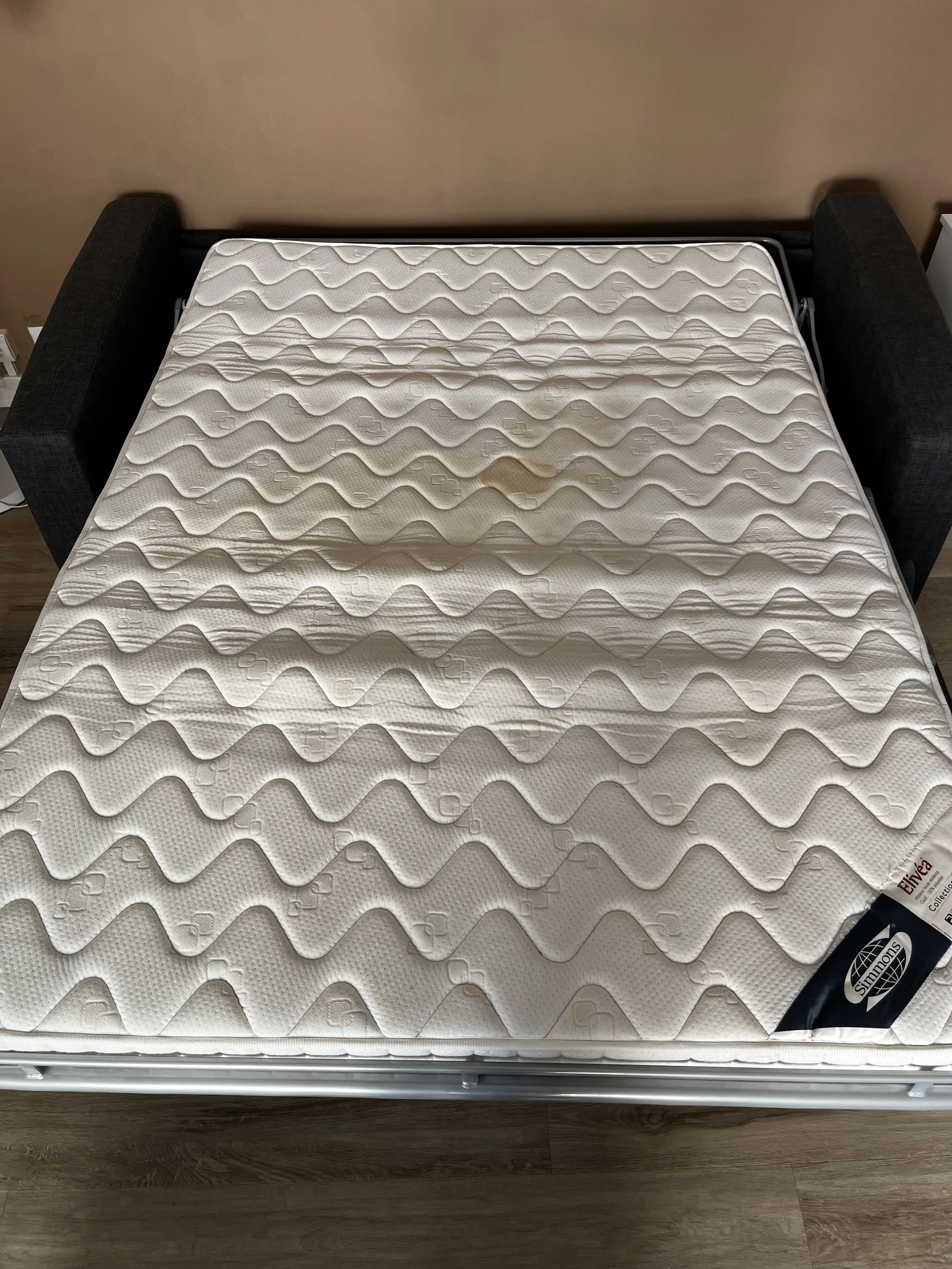 Nettoyage matelas - Avant